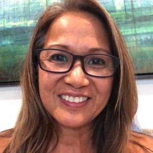 Meet your Posher, Elaine